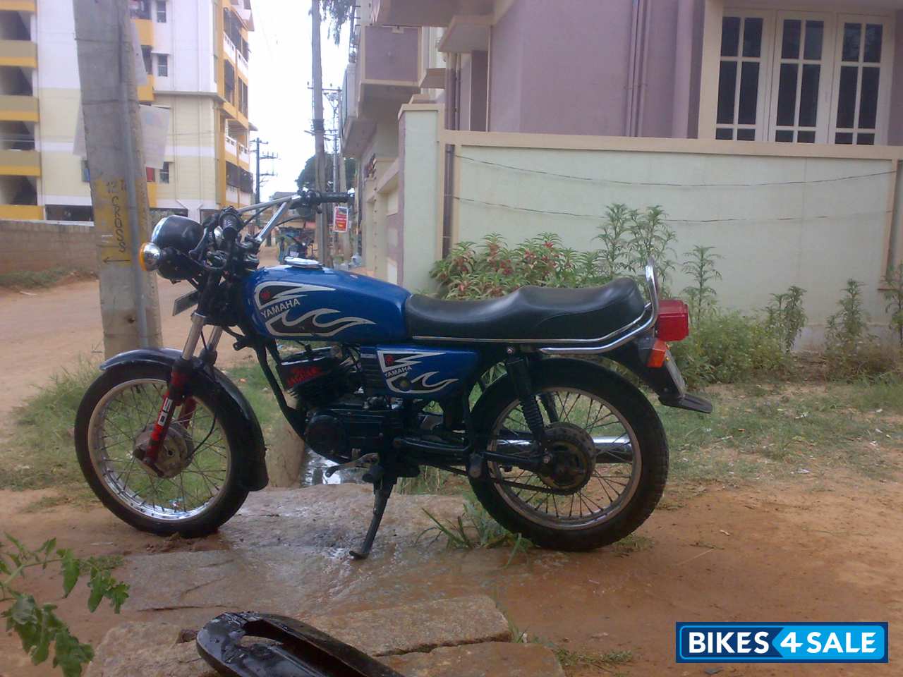 Blue Yamaha RX 100