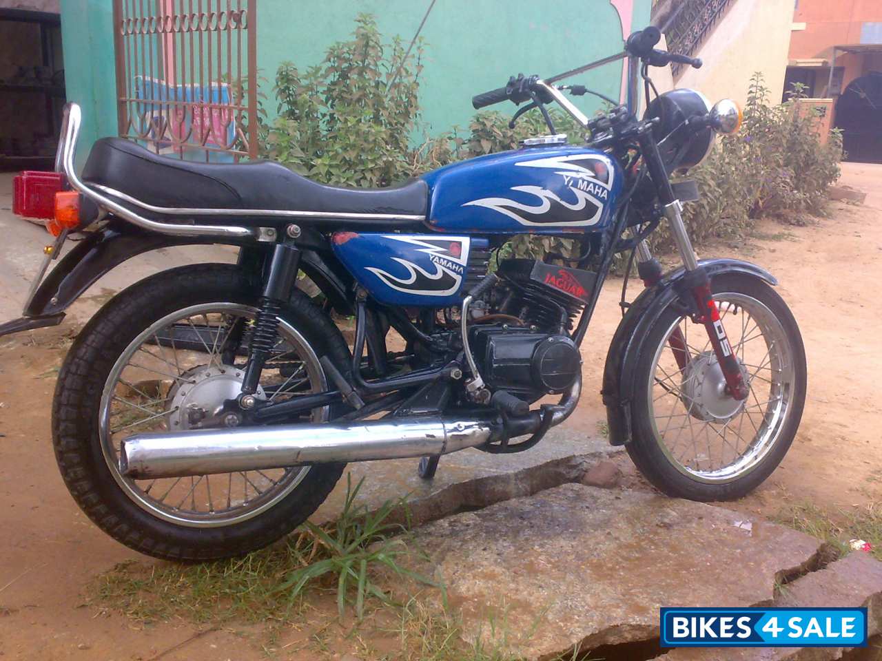 Blue Yamaha RX 100