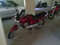 Red Yamaha Fazer 125
