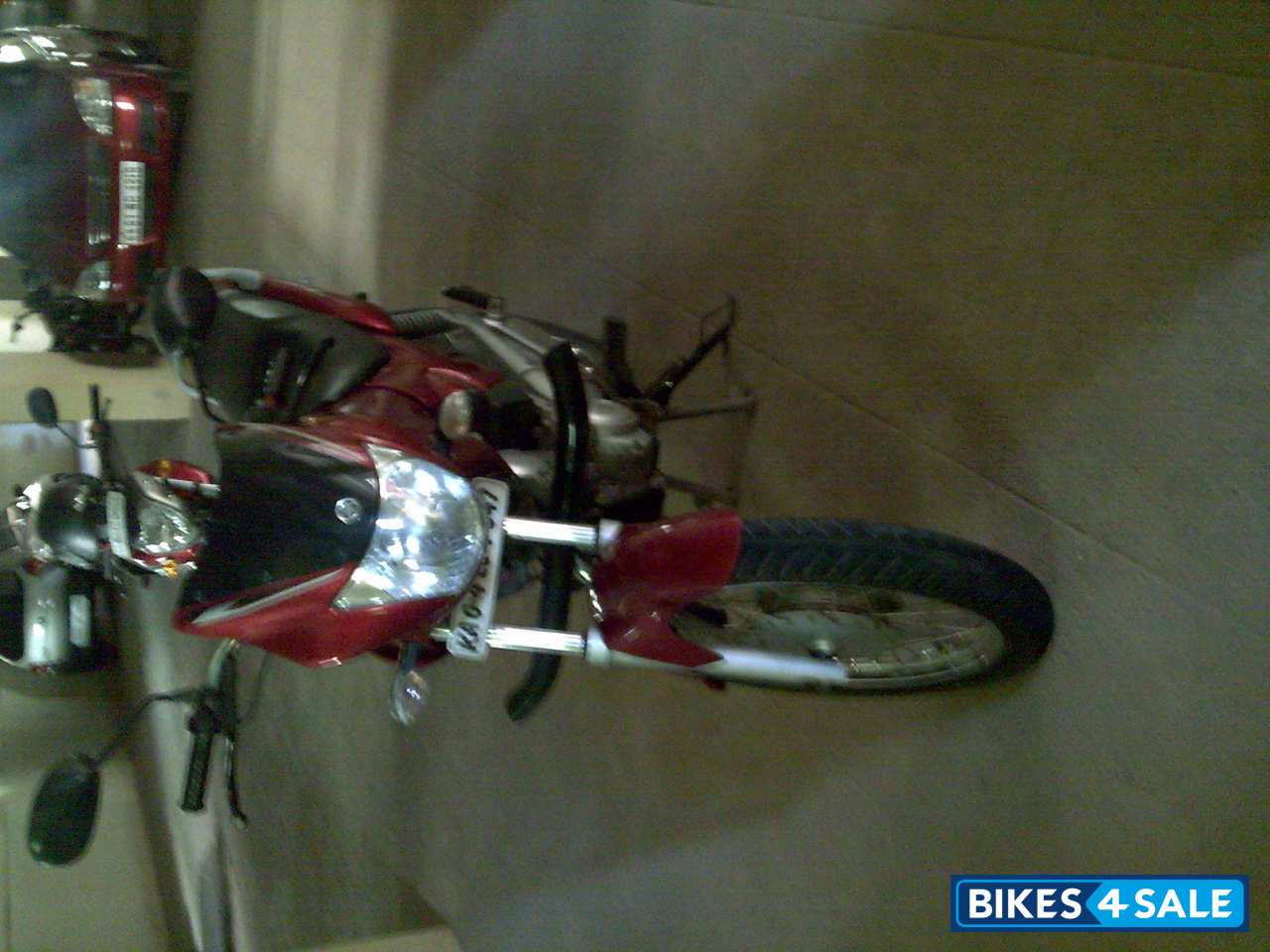 Red Yamaha Fazer 125