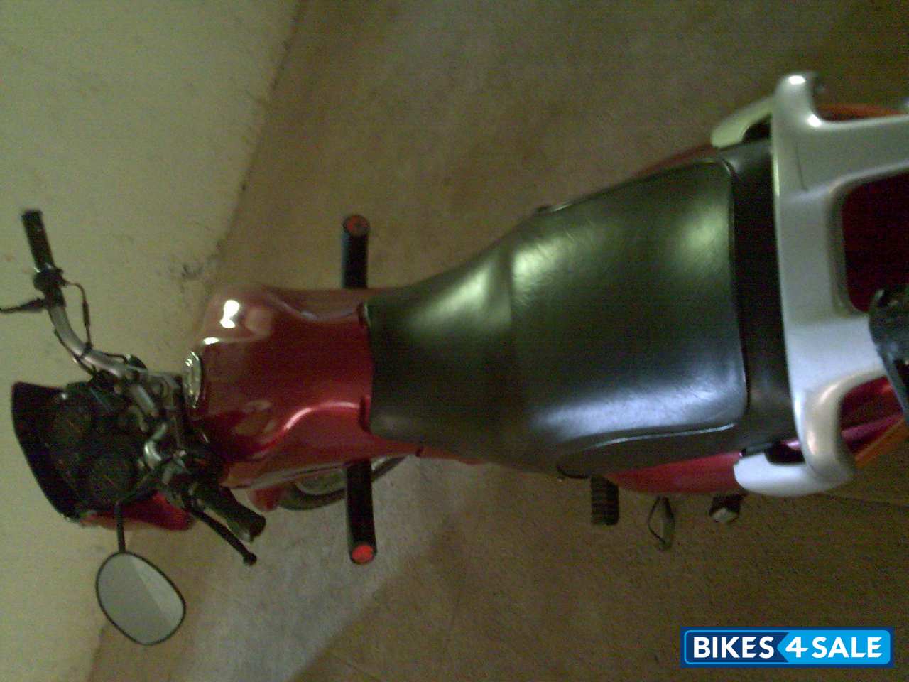 Red Yamaha Fazer 125