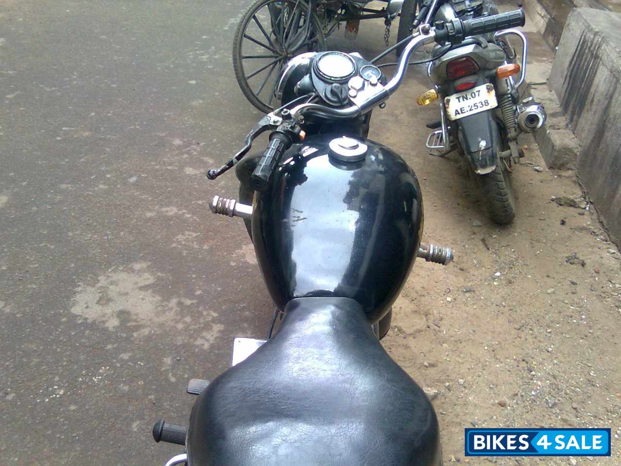 Black Royal Enfield Bullet Standard 350 Black Royal Enfield Bullet Standard 350
