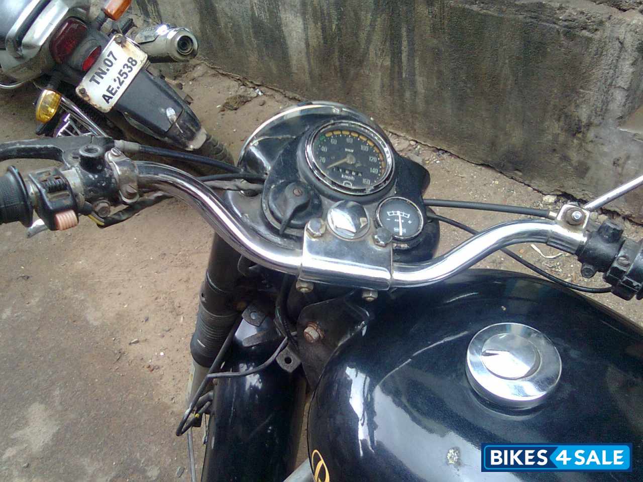 Black Royal Enfield Bullet Standard 350 Black Royal Enfield Bullet Standard 350