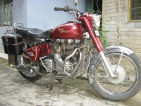 Cherry Red Royal Enfield Bullet Standard 350