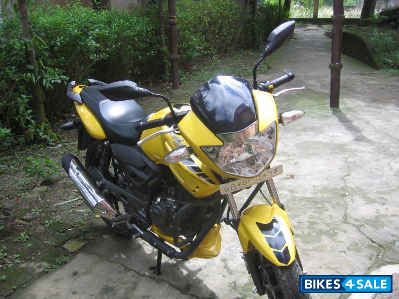 Pearlcent Yellow TVS Apache RTR FI 160