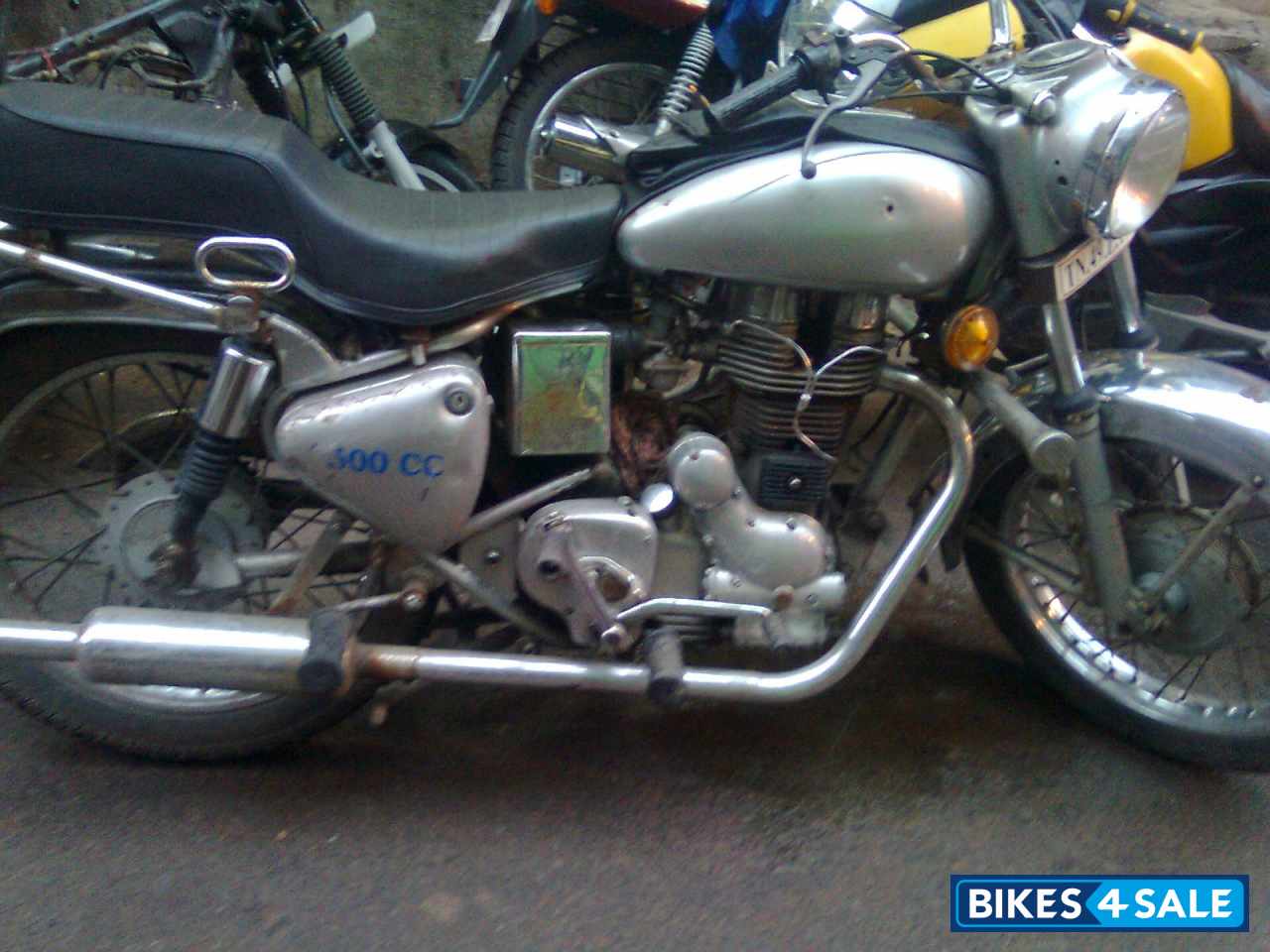 Silver Royal Enfield Bullet Standard 350 Silver Royal Enfield Bullet Standard 350