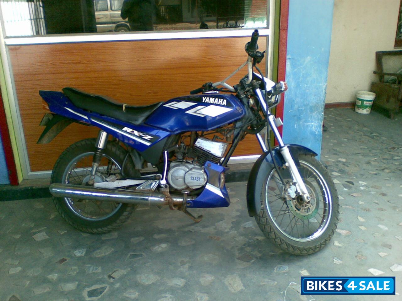 Blue Yamaha RXZ