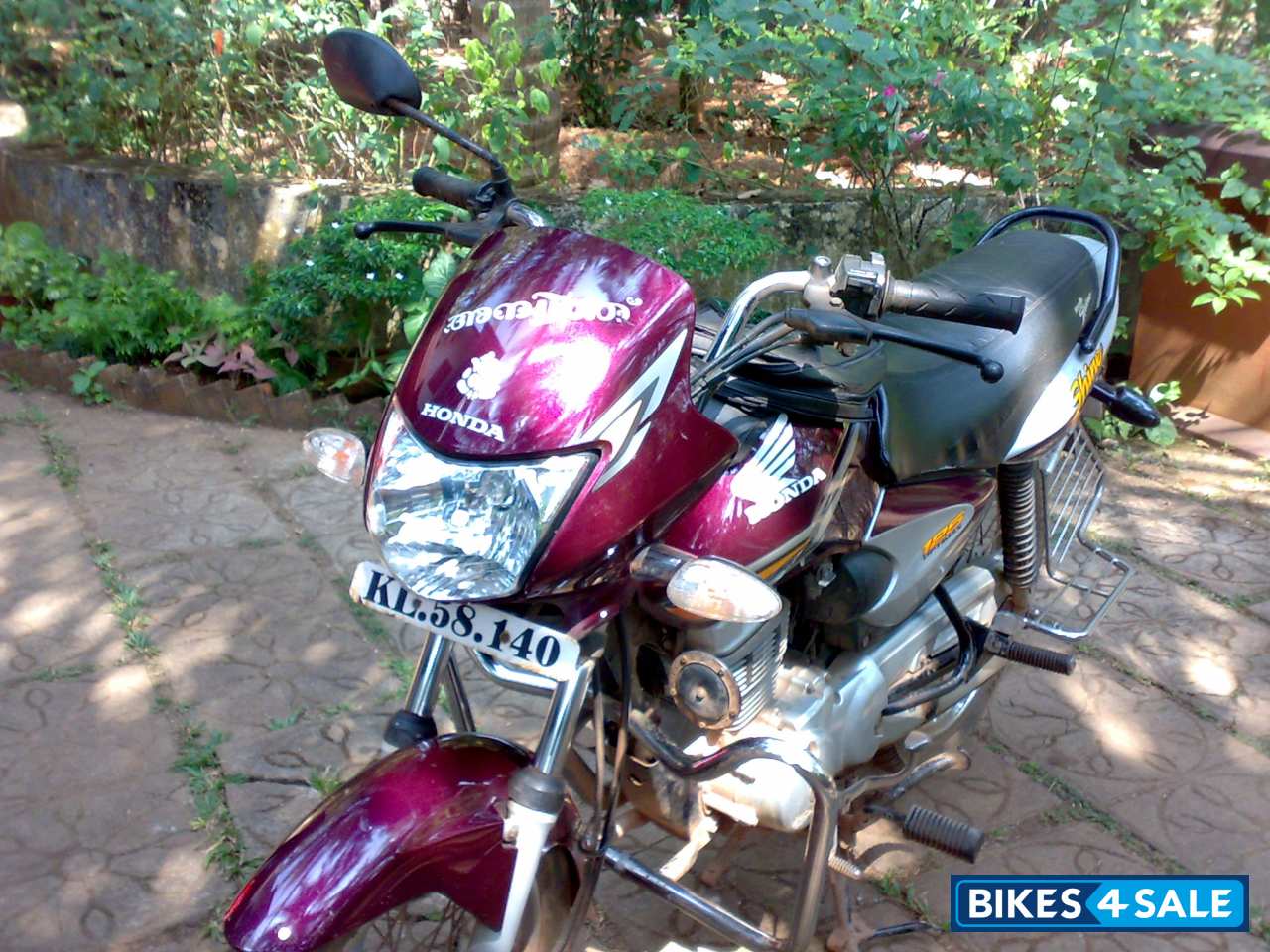 Used 2006 model Honda Shine for sale in Kannur. ID 20721. Purple colour