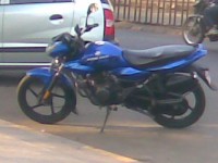 Blue Bajaj XCD 125 DTS-Si