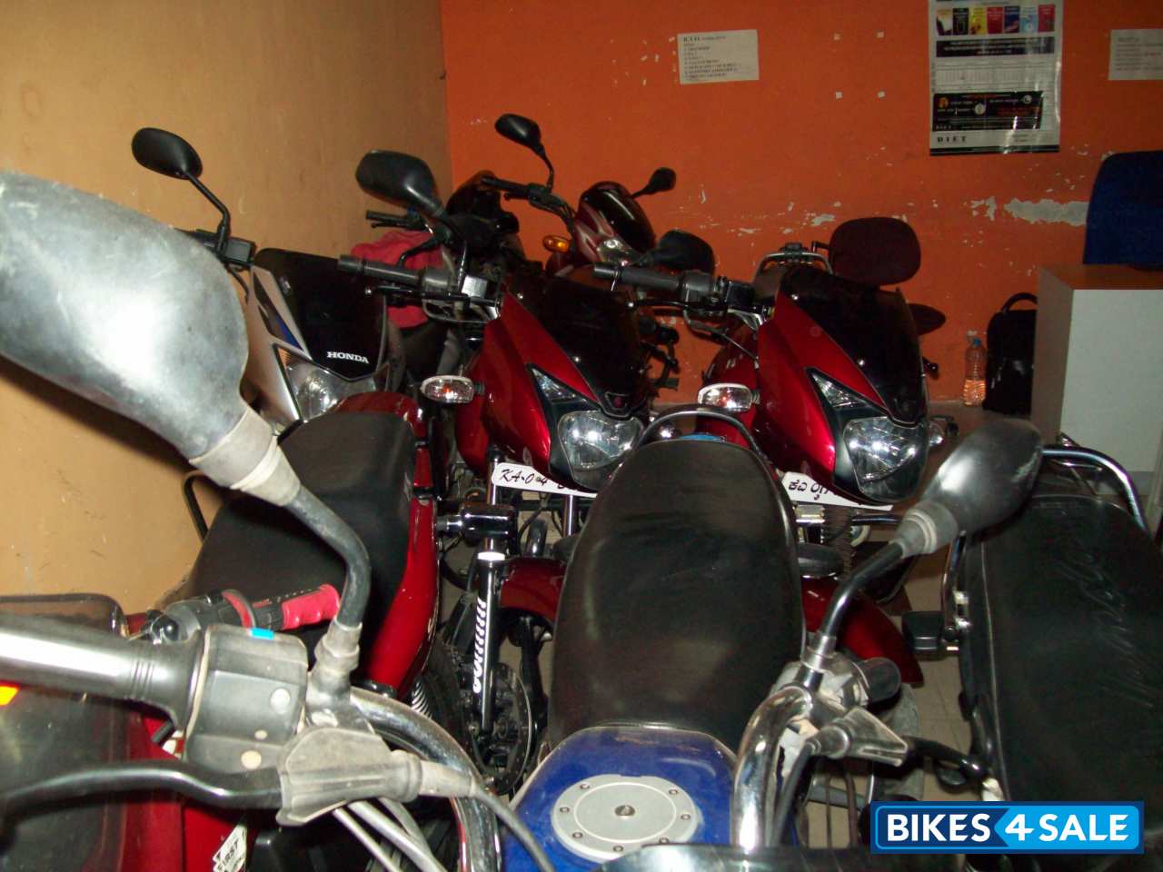 Black Bajaj Pulsar 150 DTSi