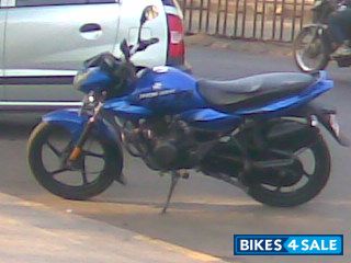 Blue Bajaj XCD 125 DTS-Si Blue Bajaj XCD 125 DTS-Si