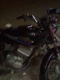 Black Yamaha RX 135