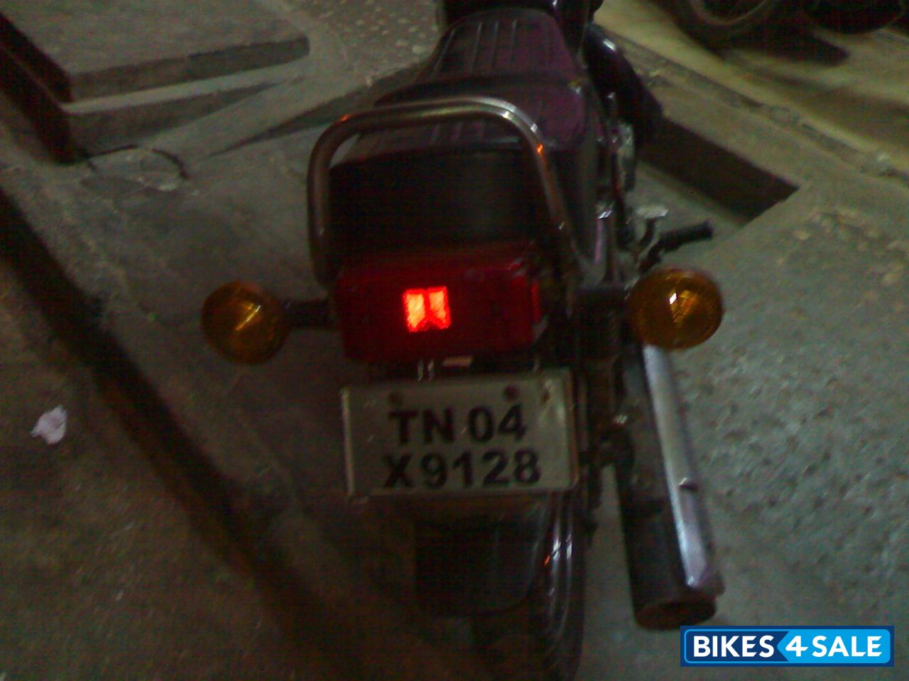 Black Yamaha RX 135 Black Yamaha RX 135
