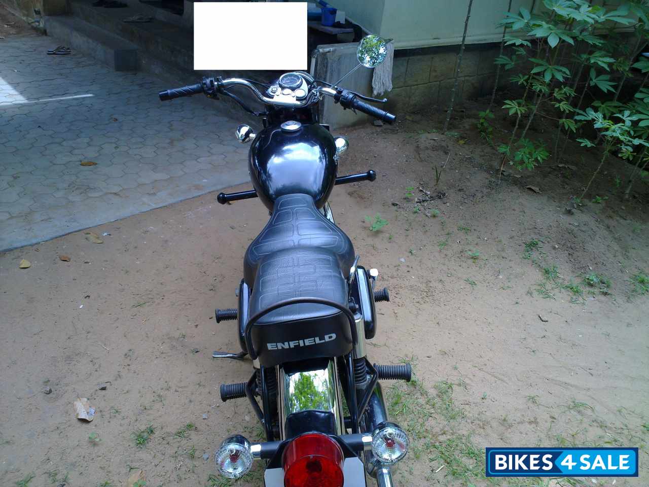 Black Royal Enfield Bullet Standard 350