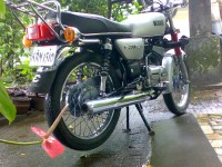 Honda Red Yamaha RX 100