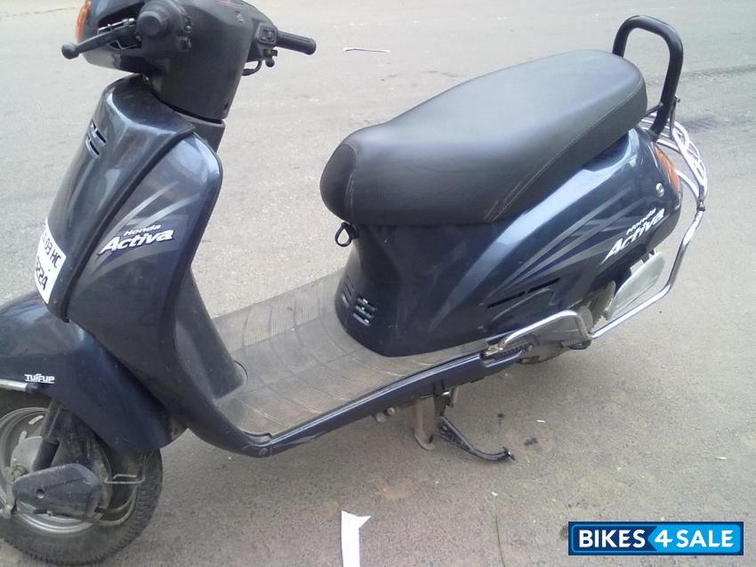 M Blue Honda Activa