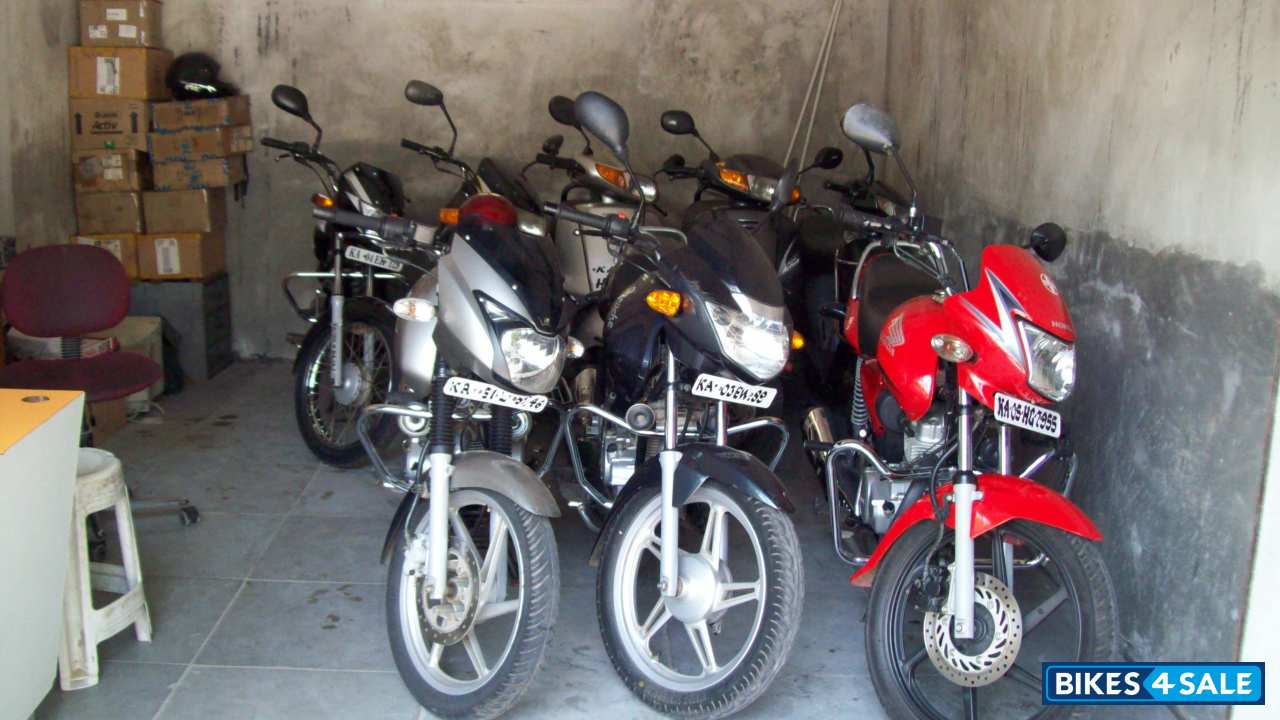 Black Gray Silver Bajaj Pulsar 150 DTSi