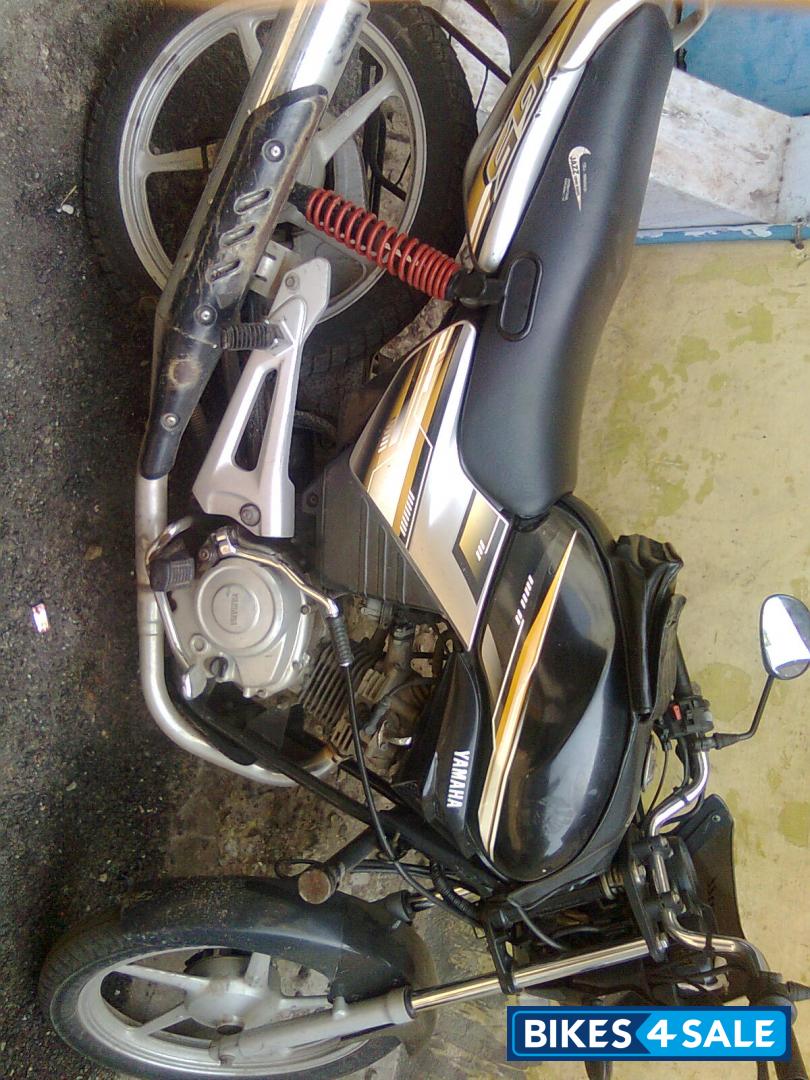 Black Mango Yamaha Alba