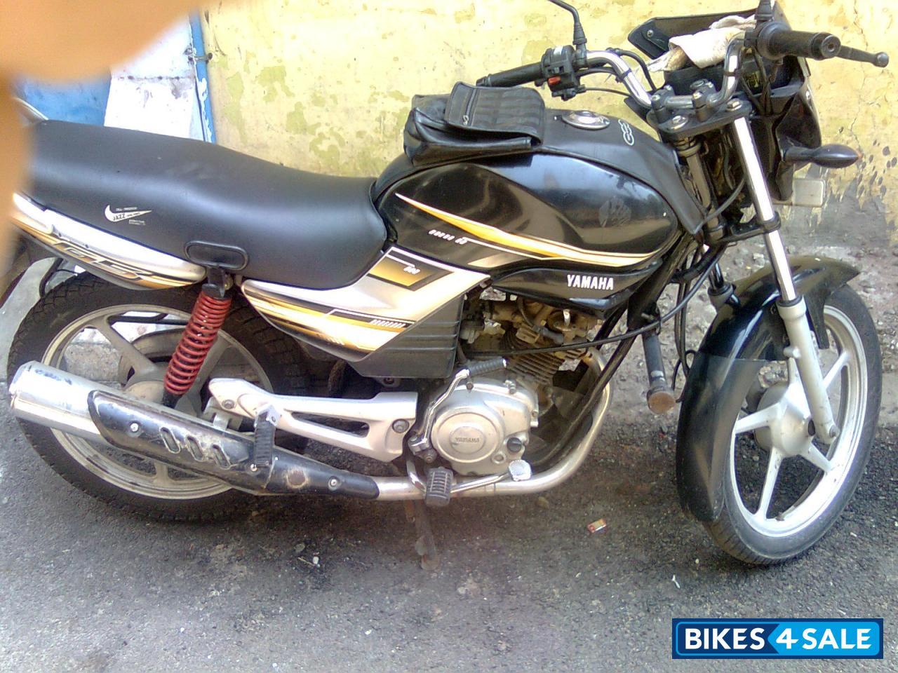 Black Mango Yamaha Alba