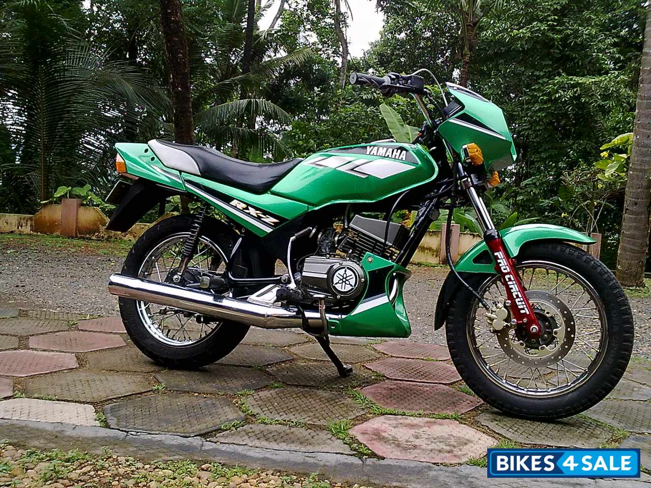 Green Yamaha RXZ Green Yamaha RXZ