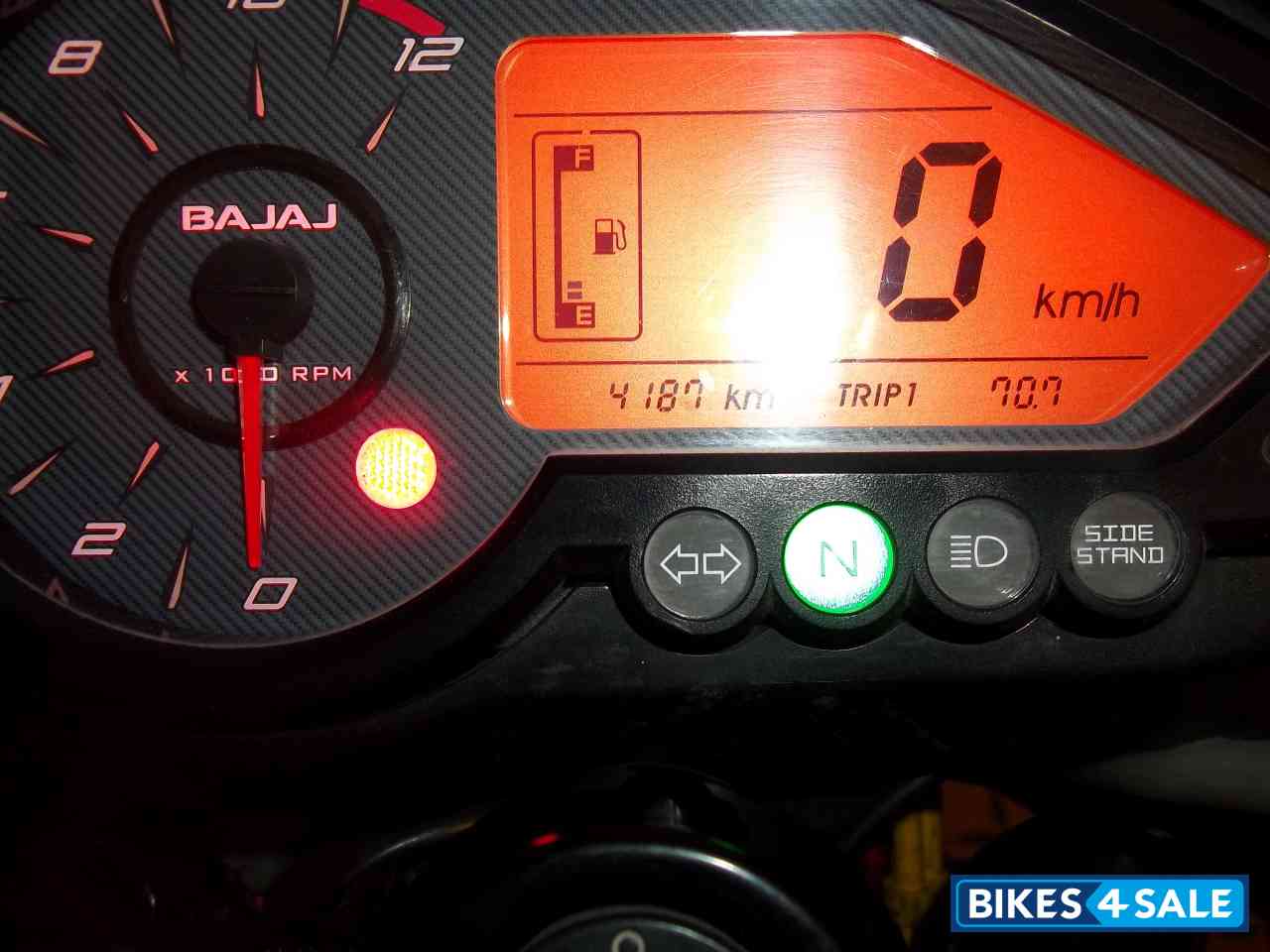 Used 2010 model Bajaj Pulsar 220 DTSi for sale in Kolkata. ID 28129