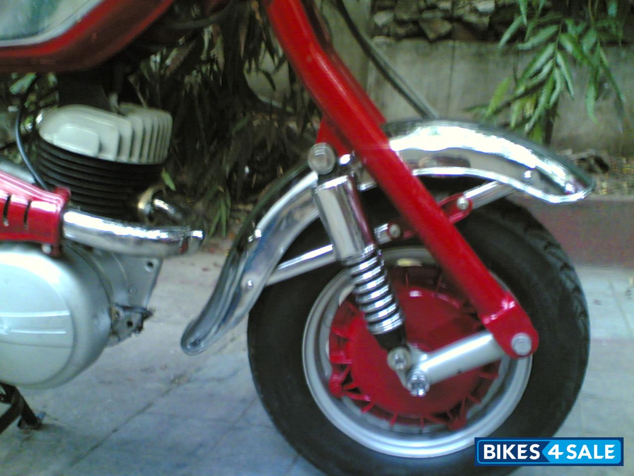 Burgundy Red Yamaha Rajdoot Burgundy Red Yamaha Rajdoot