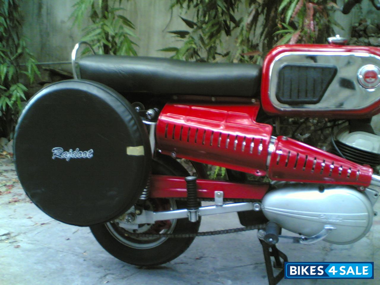 Burgundy Red Yamaha Rajdoot Burgundy Red Yamaha Rajdoot