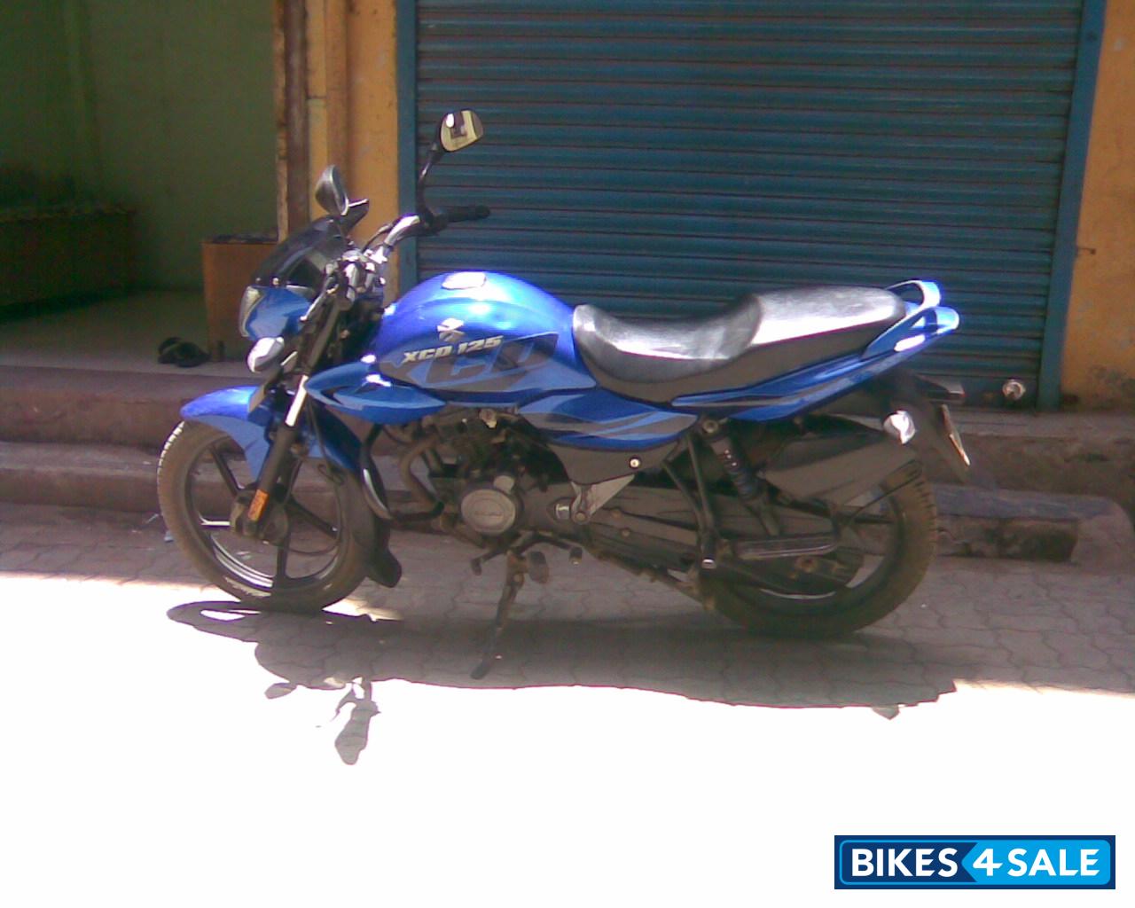 Blue Bajaj XCD 125 DTS-Si Blue Bajaj XCD 125 DTS-Si