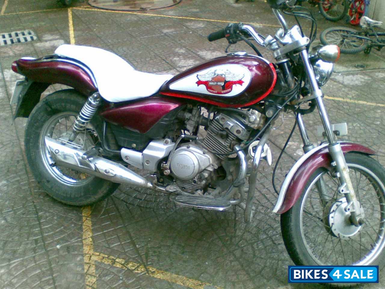 Maroon Yamaha Enticer Maroon Yamaha Enticer