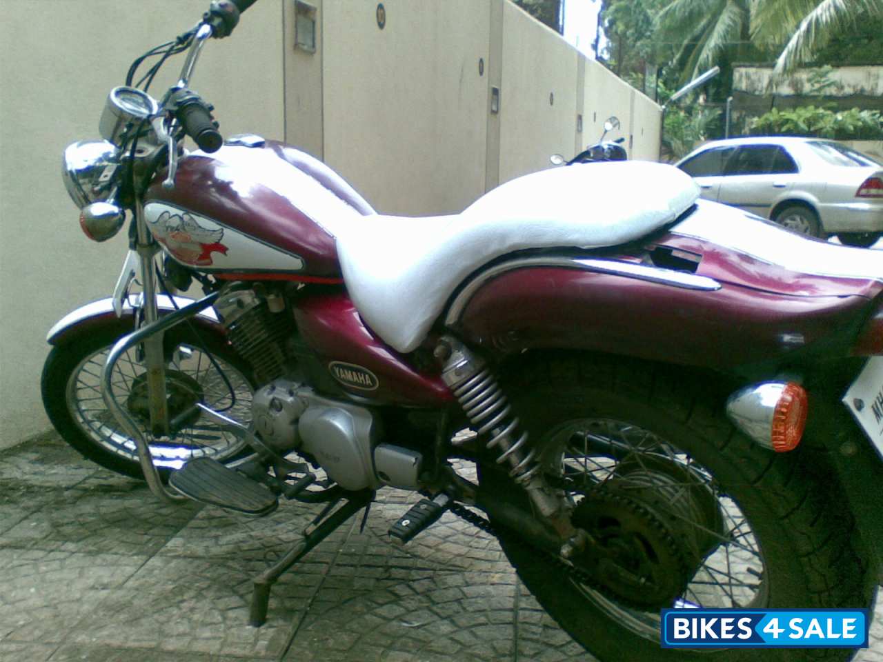 Maroon Yamaha Enticer Maroon Yamaha Enticer