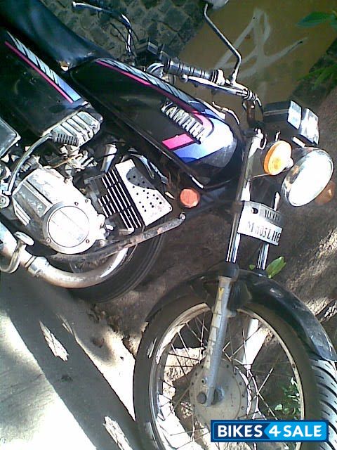 Black Yamaha RX 135