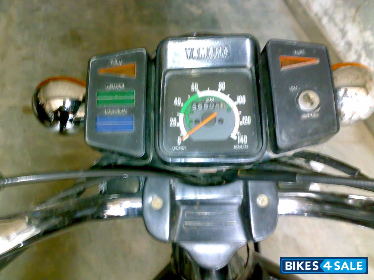 Black Yamaha RX 135