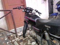 Black Yamaha RX 135