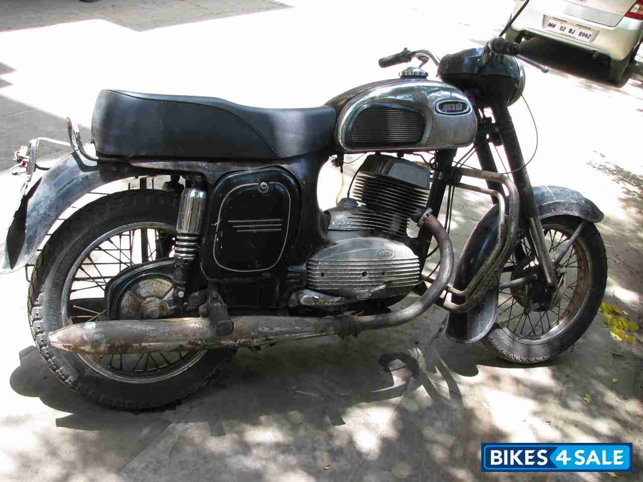 Black Ideal Jawa Yezdi Black Ideal Jawa Yezdi