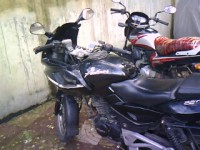 Black Bajaj Pulsar 220 DTSFi