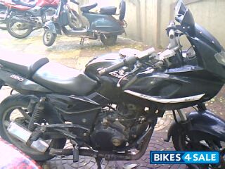 Black Bajaj Pulsar 220 DTSFi