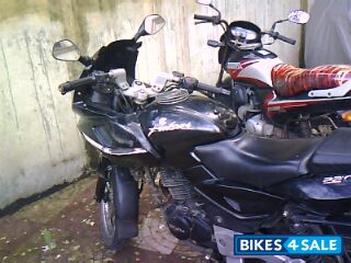 Black Bajaj Pulsar 220 DTSFi