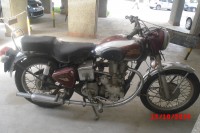 Red Royal Enfield Bullet Machismo A350