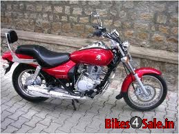 Wine Red Bajaj Avenger 200 DTS-i