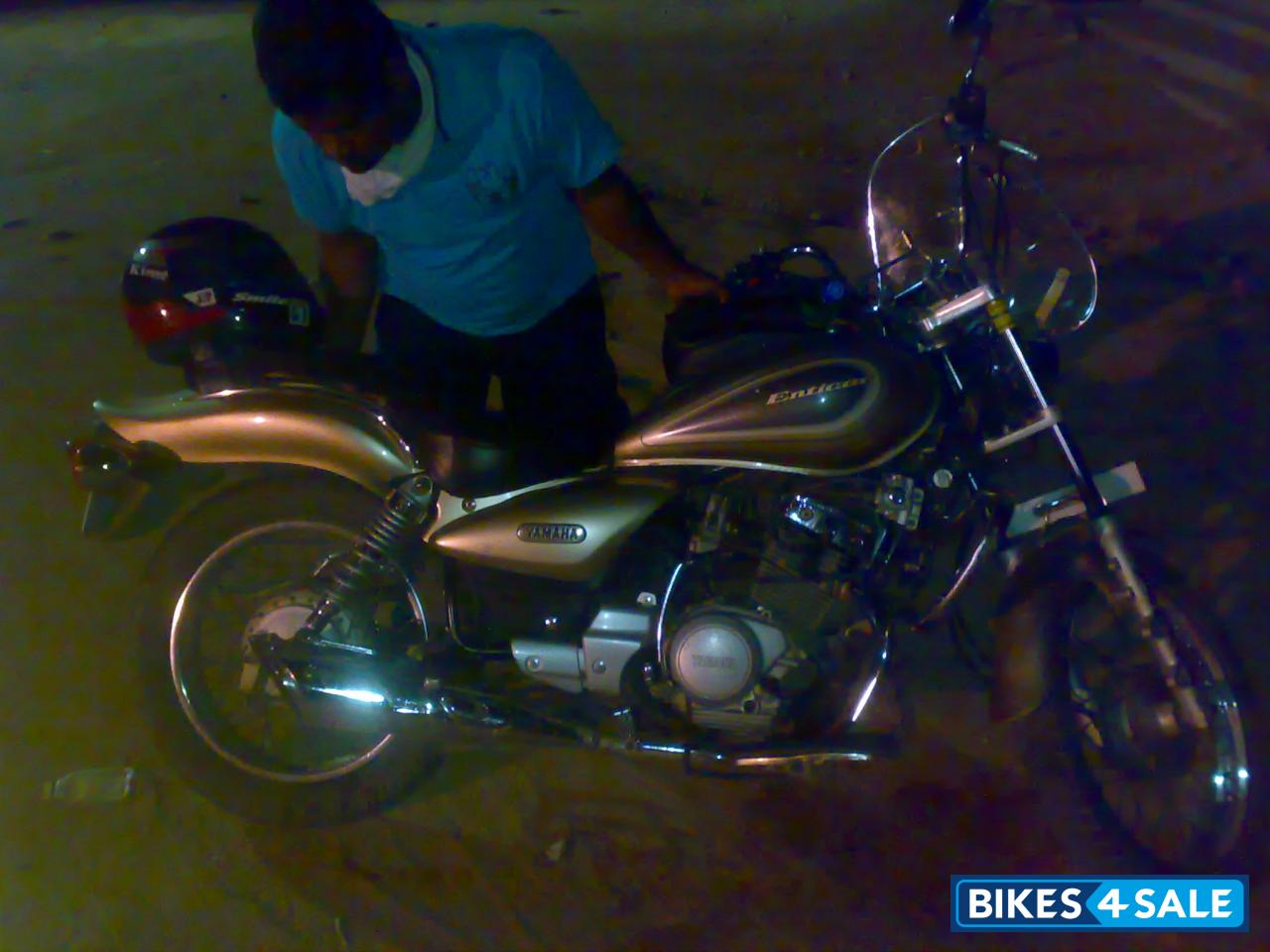 Gold Yamaha Enticer