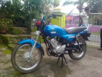 Blue Yamaha YD 125