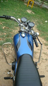 Blue Yamaha RD 350