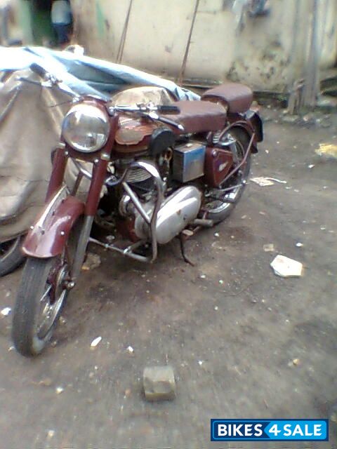 Marrron Royal Enfield Bullet Standard 350
