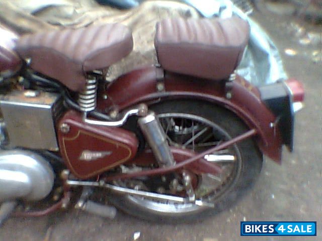 Marrron Royal Enfield Bullet Standard 350