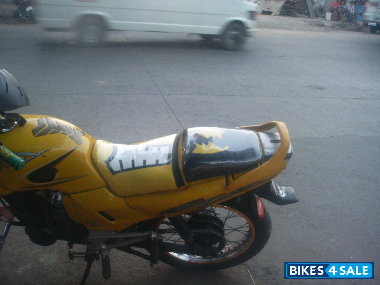 Yellow Hero CBZ Yellow Hero CBZ