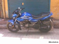 Blue Bajaj XCD 125 DTS-Si