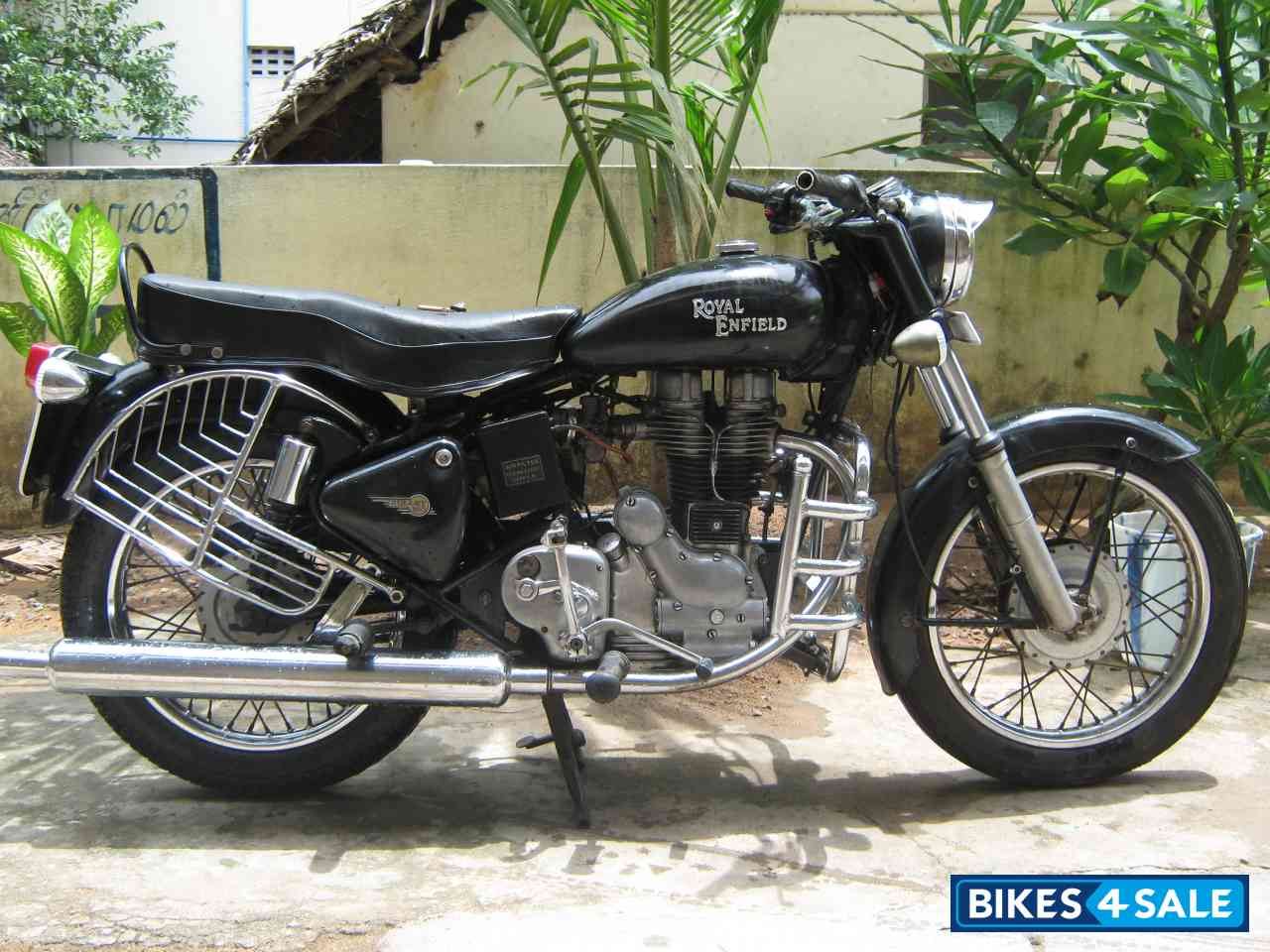 Used 2000 model Royal Enfield Bullet Standard 350 for sale in Chennai. ID 33658. Black colour