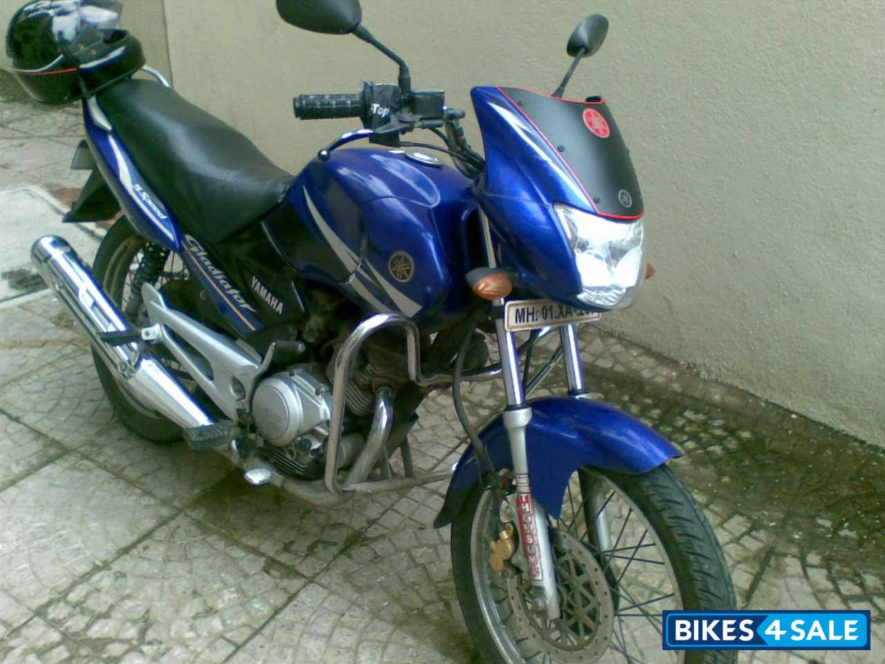 Electric Blue Yamaha Gladiator