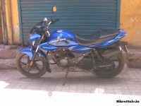 Blue Bajaj XCD 125 DTS-Si