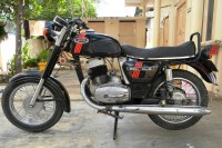 Black Ideal Jawa Yezdi CL II